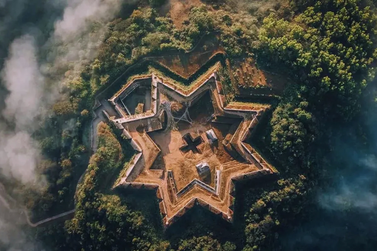 Manjarabad Fort
